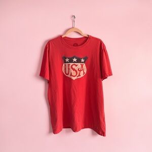 Life Is Good Red USA Shield Graphic Tee